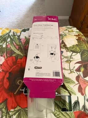 Mi Over-Door Traction Set in Pink and White